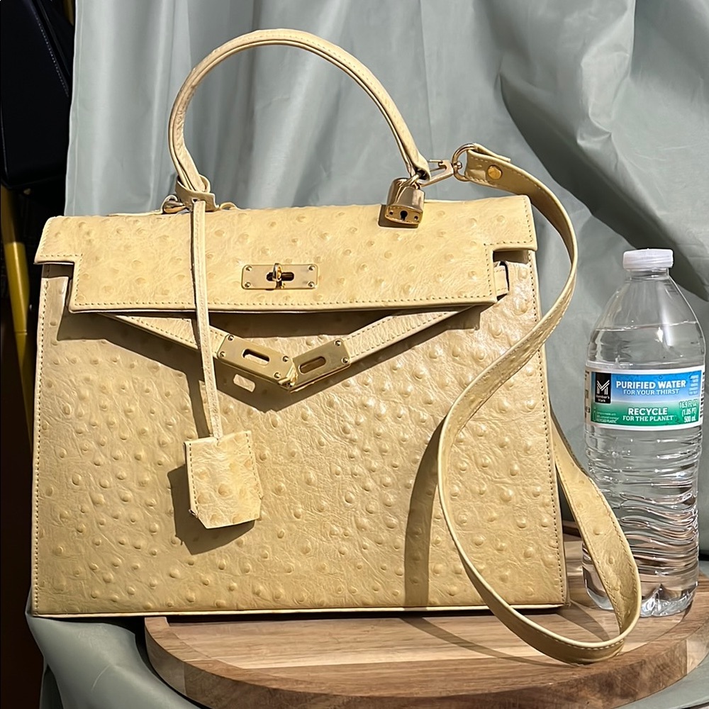 Large Yellow Handbag - Picture 13 of 14